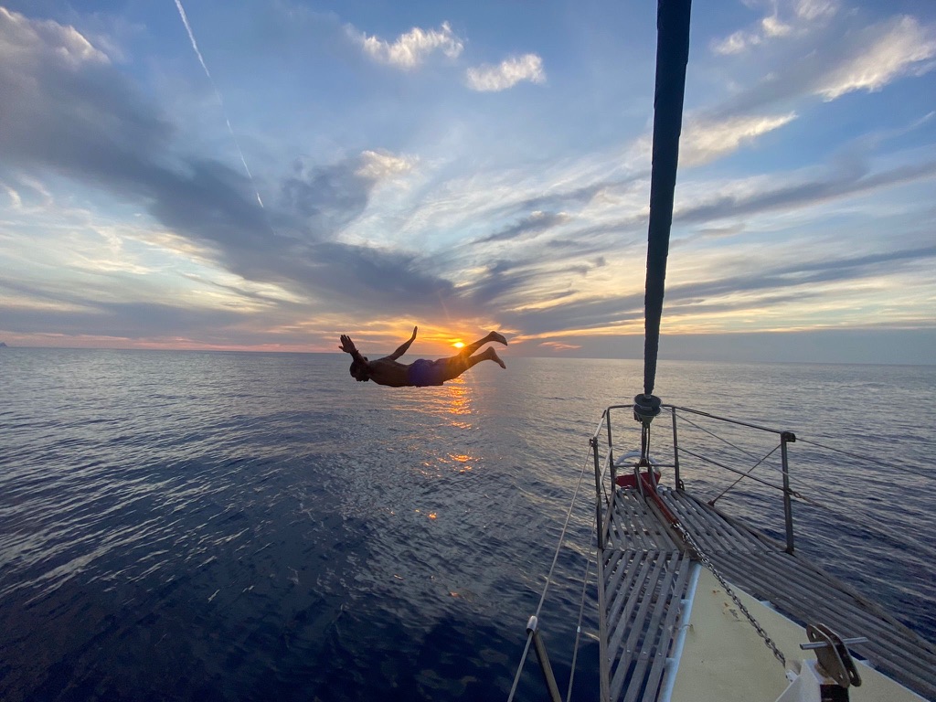 68027436-A17B-449D-9C54-F99A80A98DDE_1_105_c