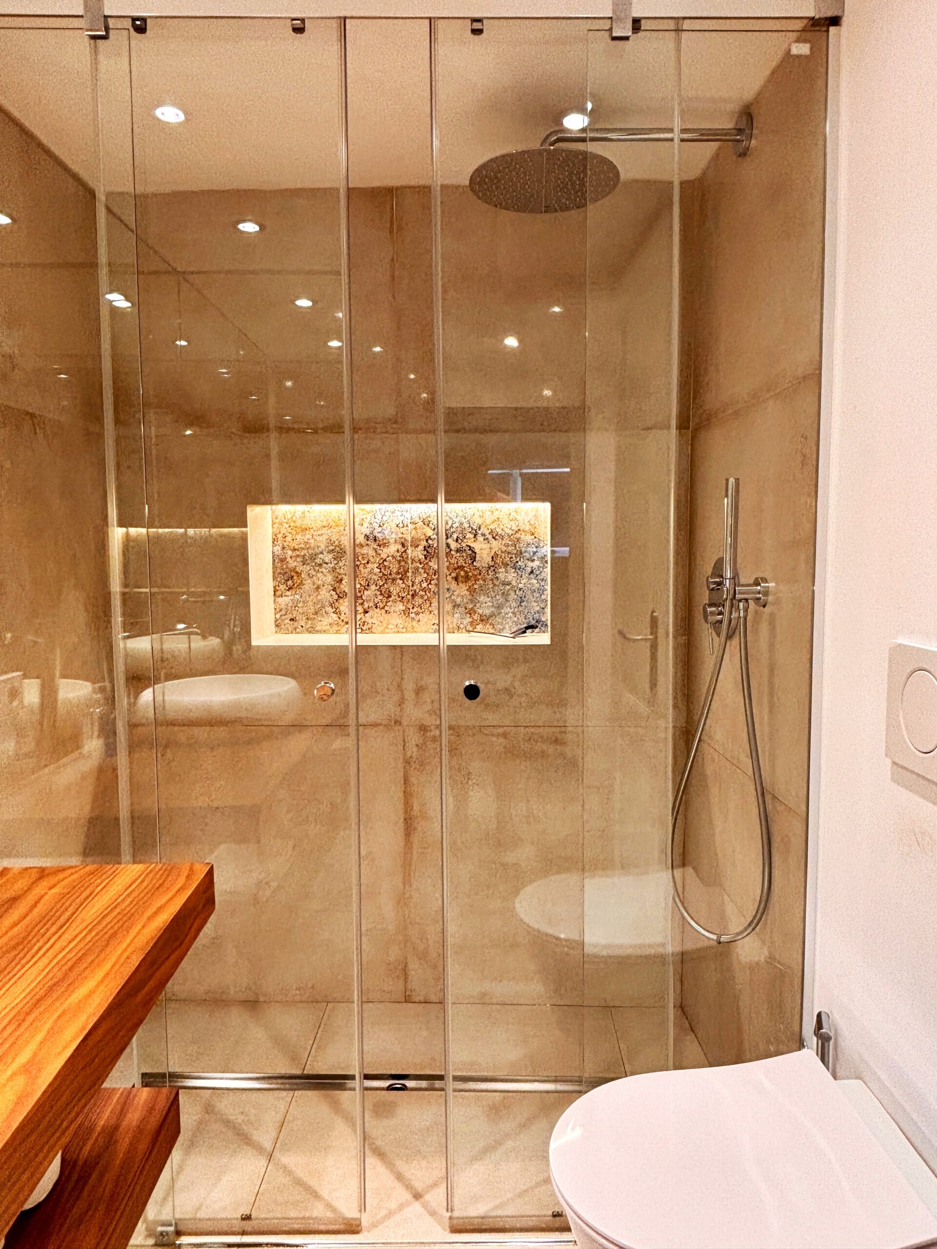 033019C2-4528-4552-98F0-321D7806789F-min