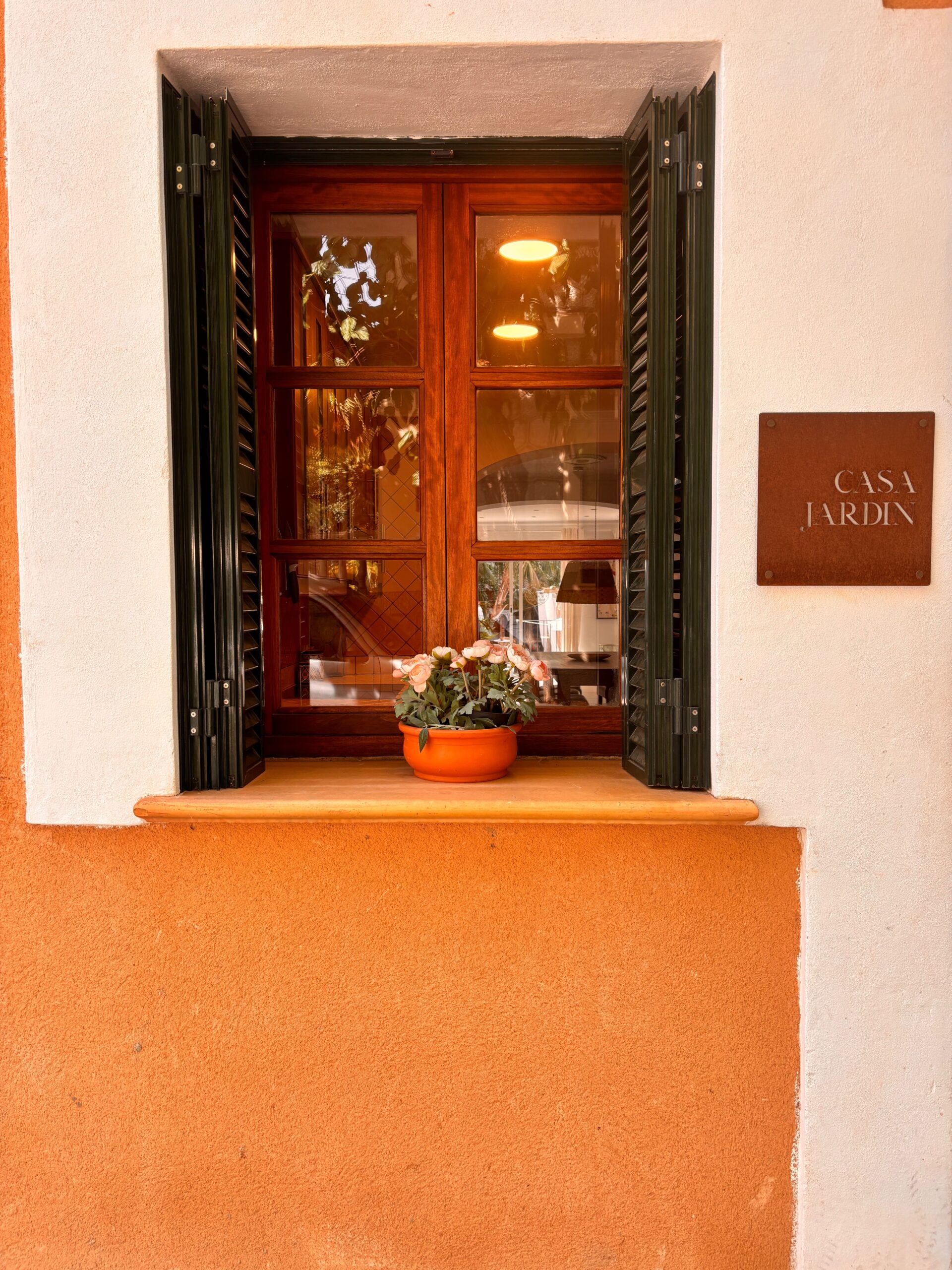 6C351447-1D10-426D-84F6-FA074D84BF6F-min