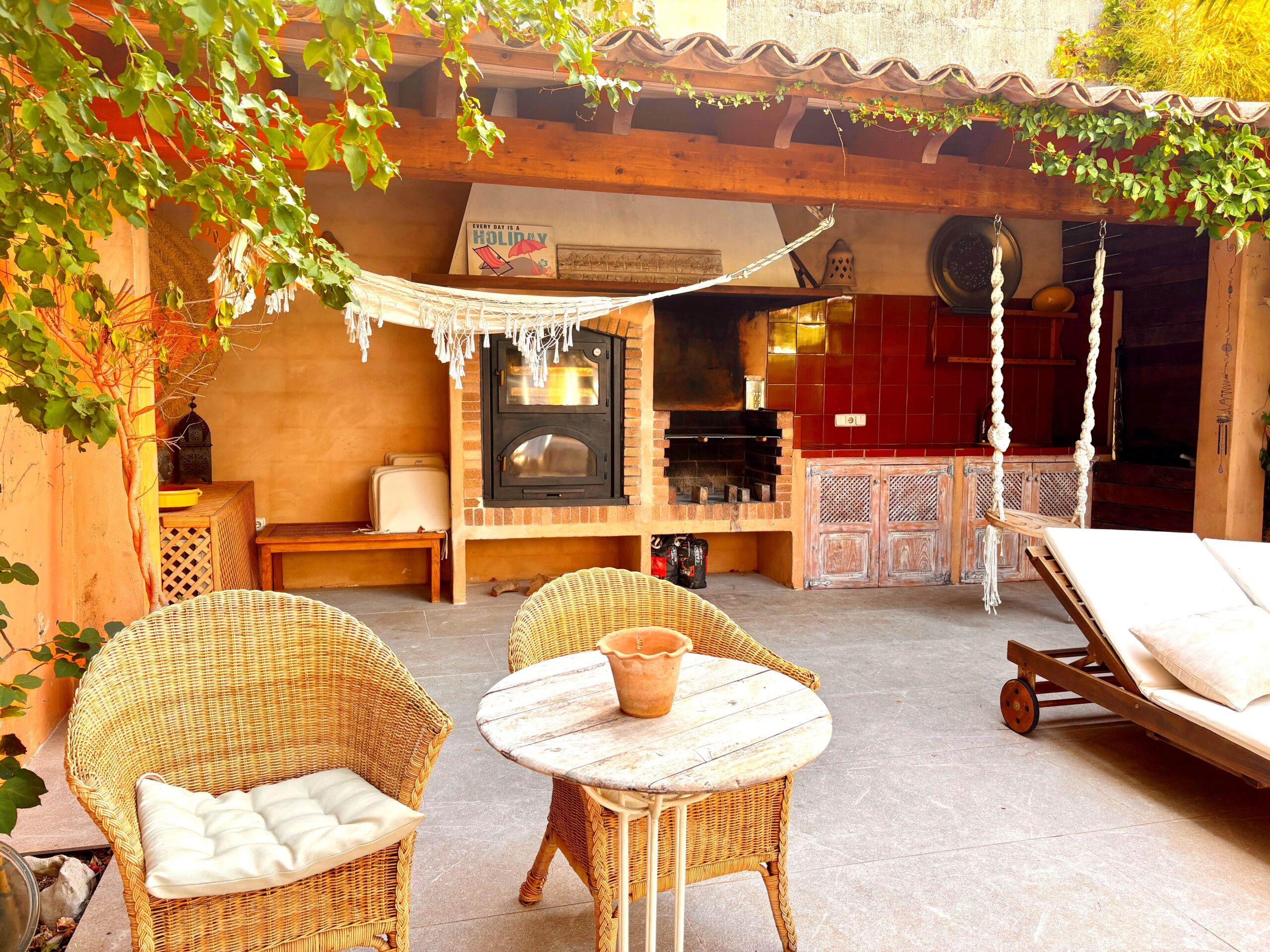 8CFE477E-EEFB-40CF-8019-79DC7720A1AA-min