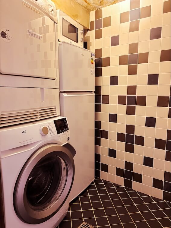 3DD5DC86-F9EB-4C06-A884-C101B8BF1A4E