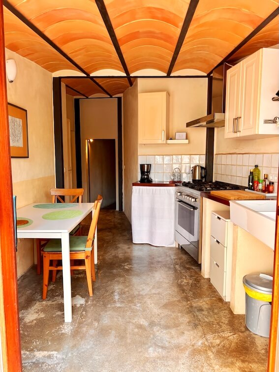 4B3FA7BC-E976-4429-9CFC-6A679FE97C8C