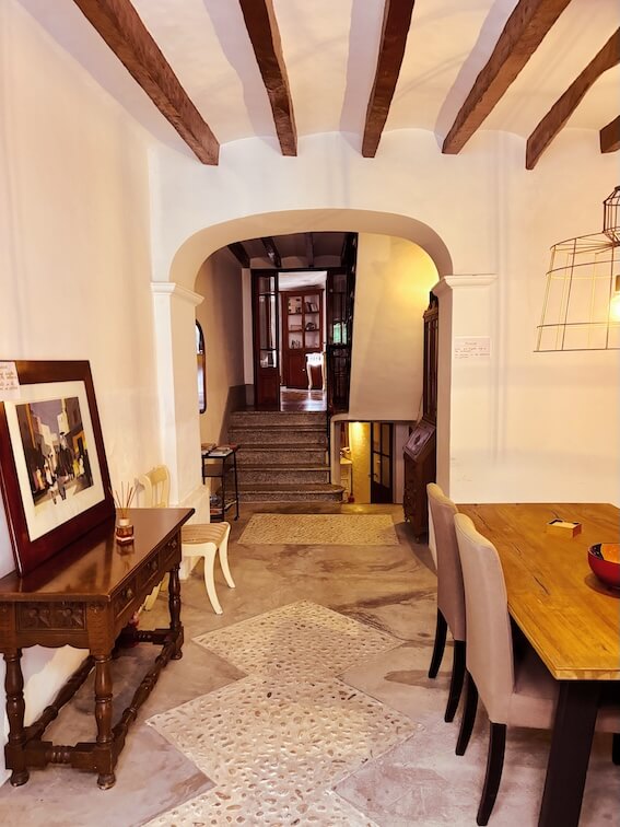 8C64863A-BA47-4688-A871-6C63ED1F3685