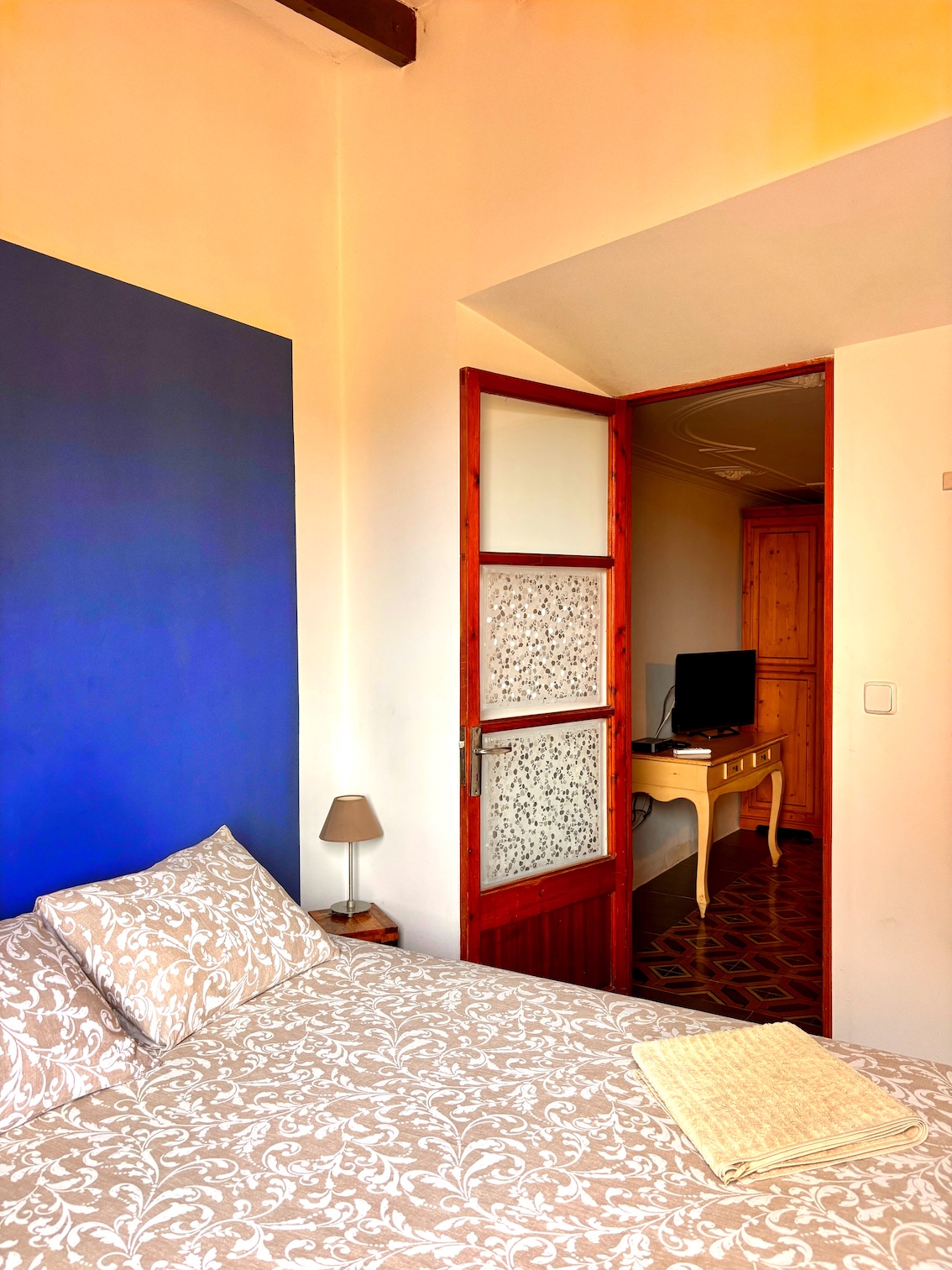 A18FD6CA-AE3E-4019-BEE3-CDD6ADCA3163