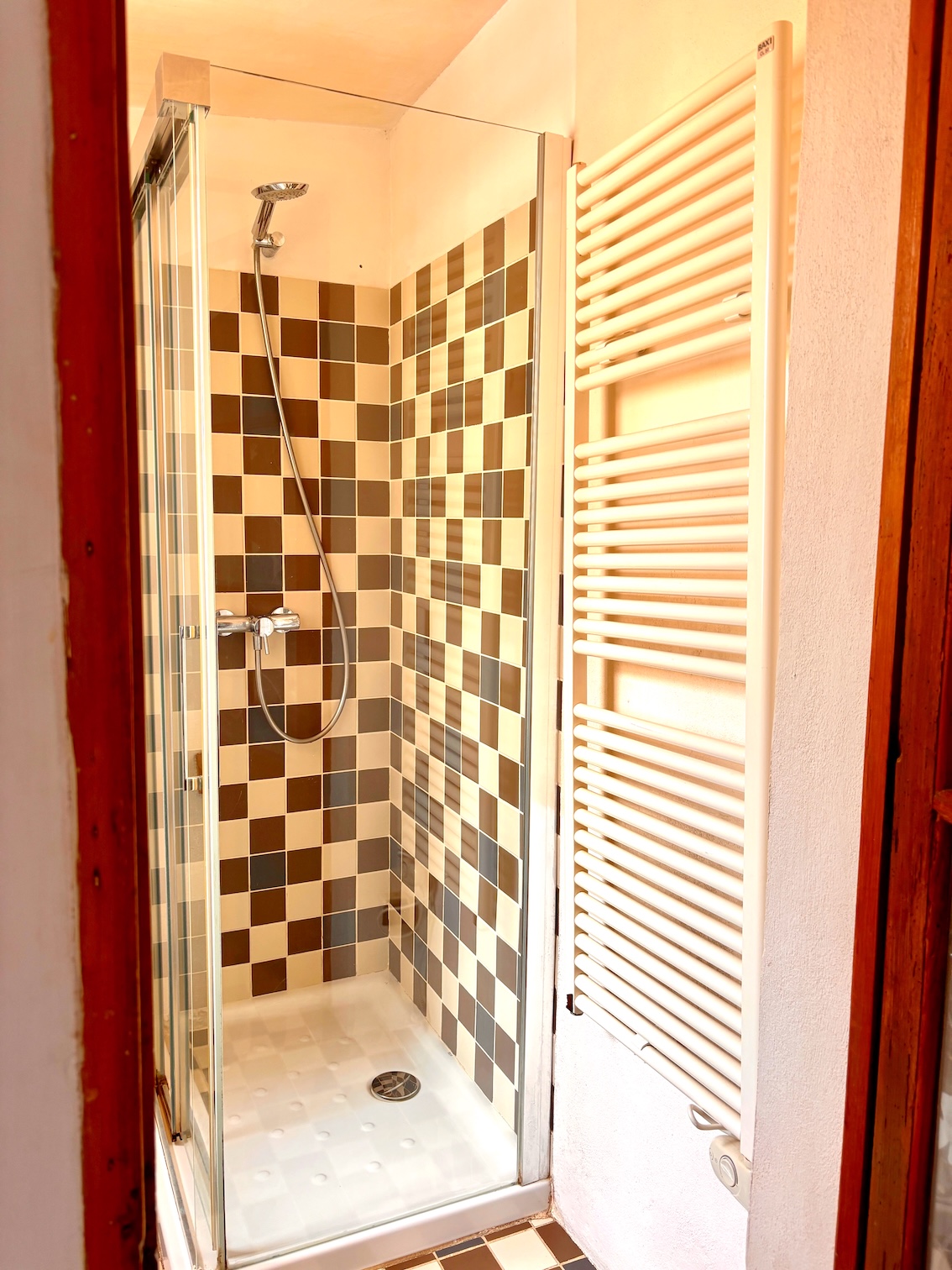 C8A7D636-2985-41BF-BF67-6AA09410AD56