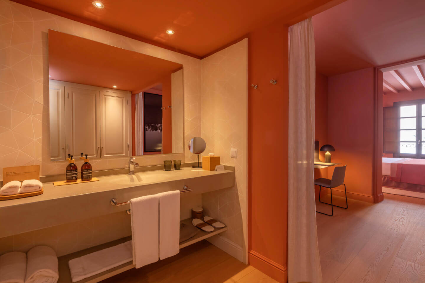 deluxe-room-banner05-calatrava-hotels-it-mallorca-desktop